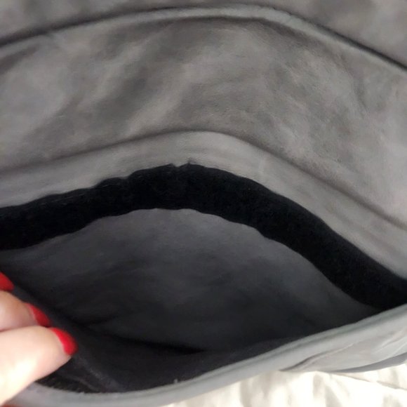 Guardian Gray Leather Crossbody Handbag - Picture 9 of 10